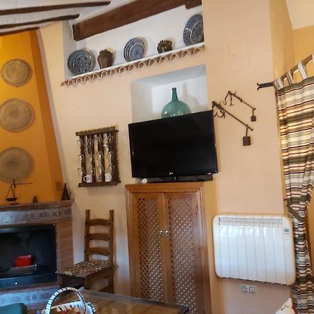 Hinojares Apartamentos Tio Jose Maria מראה חיצוני תמונה