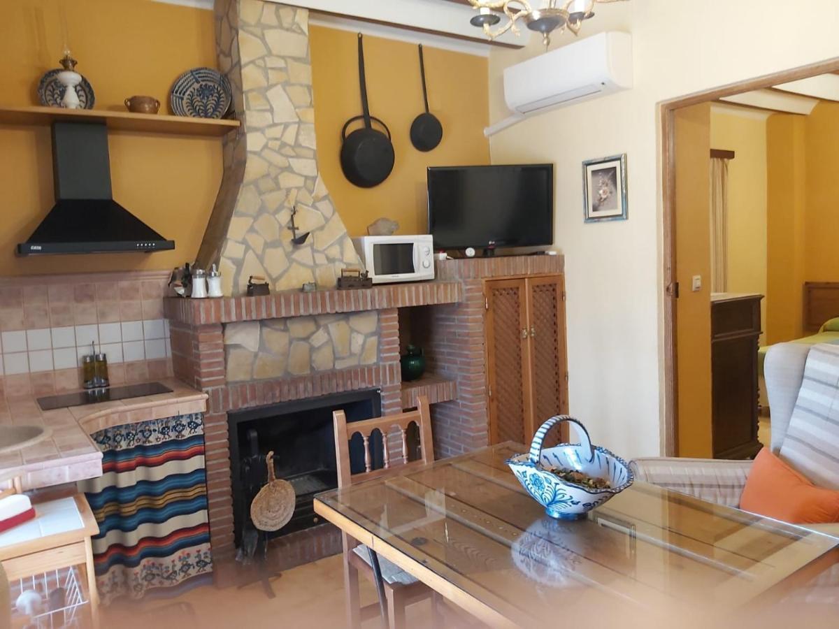 Hinojares Apartamentos Tio Jose Maria מראה חיצוני תמונה