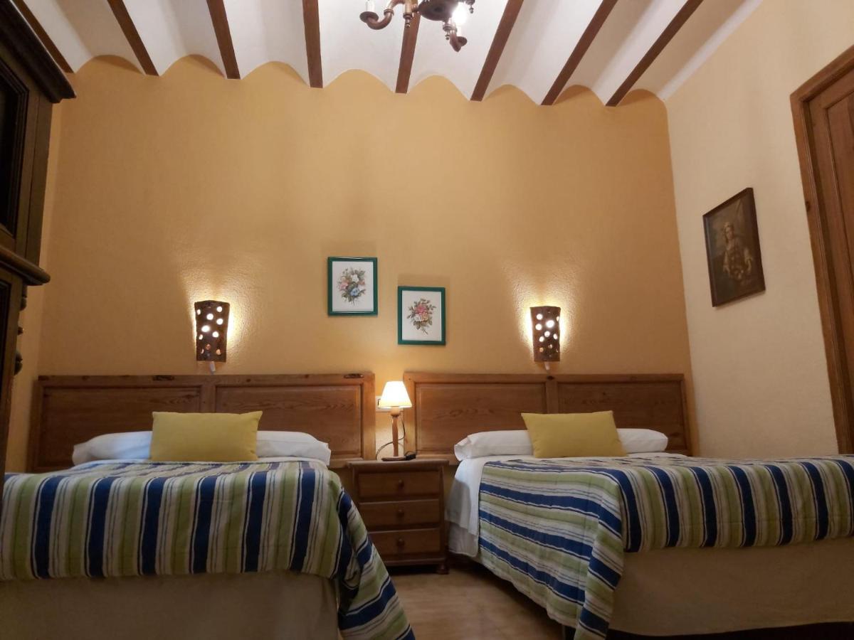 Hinojares Apartamentos Tio Jose Maria מראה חיצוני תמונה