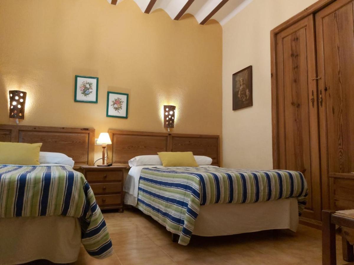 Hinojares Apartamentos Tio Jose Maria מראה חיצוני תמונה