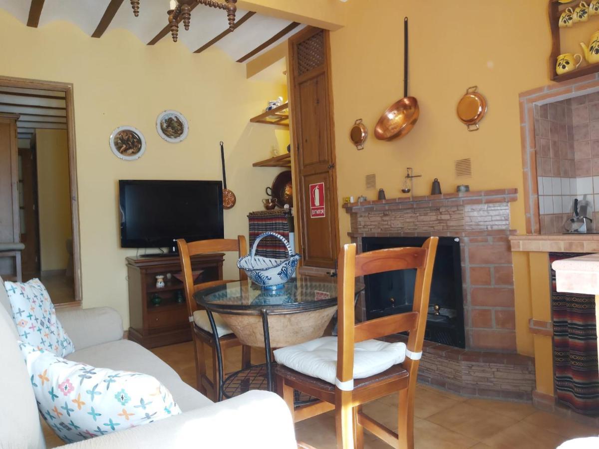 Hinojares Apartamentos Tio Jose Maria מראה חיצוני תמונה